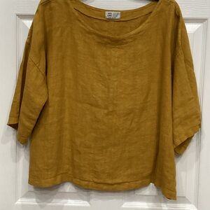 Women's 3/4 Dolman sleeve, 100%LinenTop in Mustard, made in Italy.
